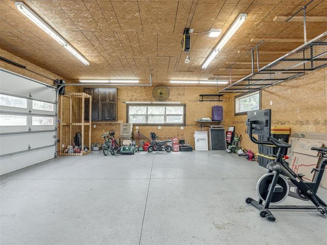 11075 Cindy Lane, Guthrie, OK 73044