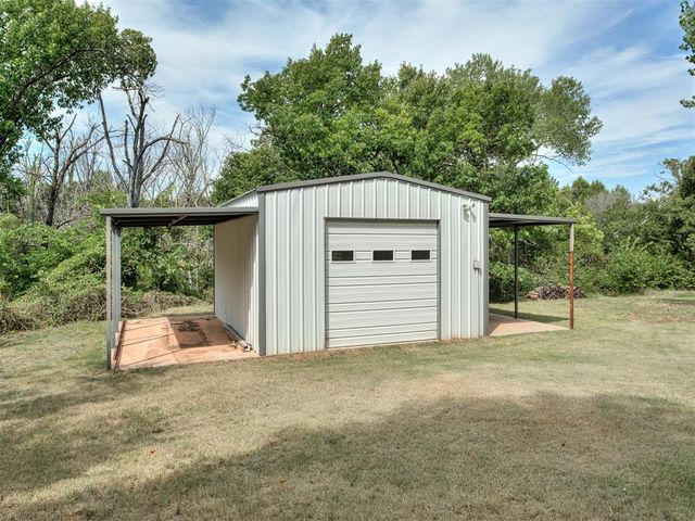 11075 Cindy Lane, Guthrie, OK 73044