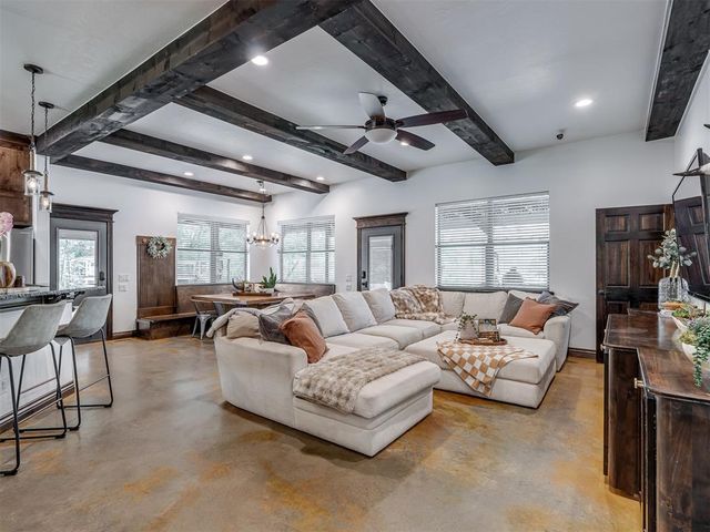 11075 Cindy Lane, Guthrie, OK 73044
