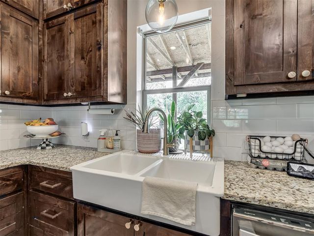 11075 Cindy Lane, Guthrie, OK 73044