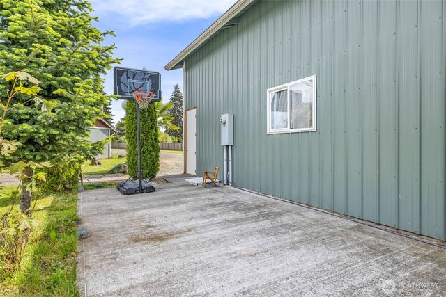 10313 School Land Road SW, Rochester, WA 98579
