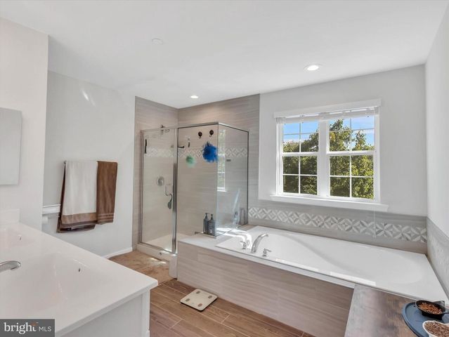 1215 SCATTERED PINES CT, Severn, MD 21144