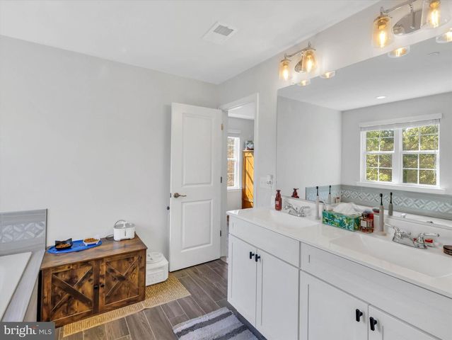1215 SCATTERED PINES CT, Severn, MD 21144