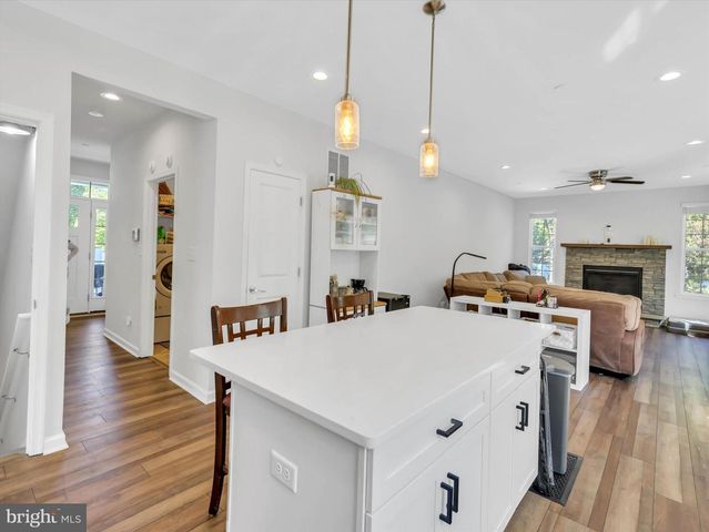 1215 SCATTERED PINES CT, Severn, MD 21144