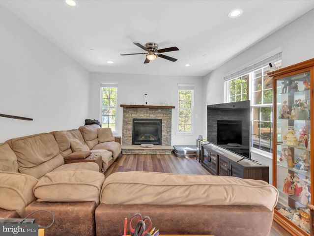 1215 SCATTERED PINES CT, Severn, MD 21144