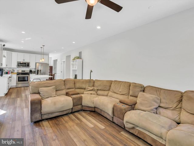1215 SCATTERED PINES CT, Severn, MD 21144