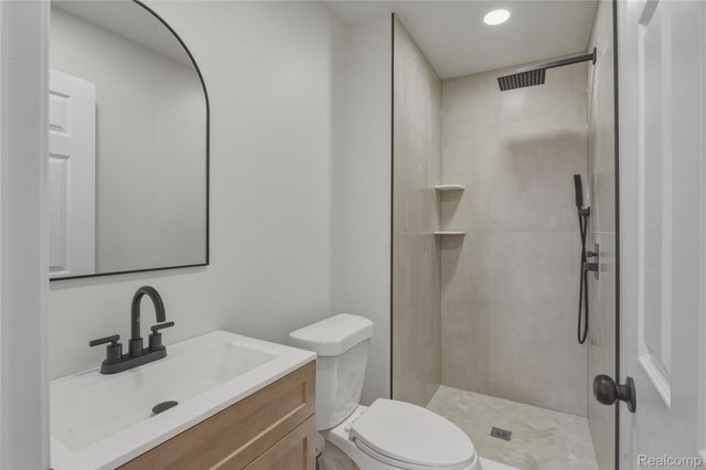 32375 Coventry Place, Warren, MI 48093