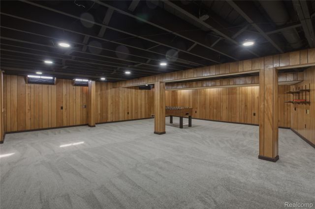 32375 Coventry Place, Warren, MI 48093