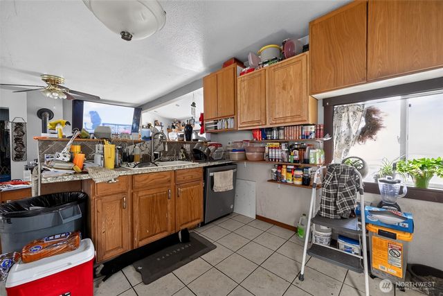 207 W Montana Avenue, Roslyn, WA 98941
