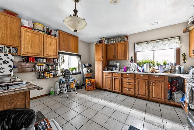 207 W Montana Avenue, Roslyn, WA 98941
