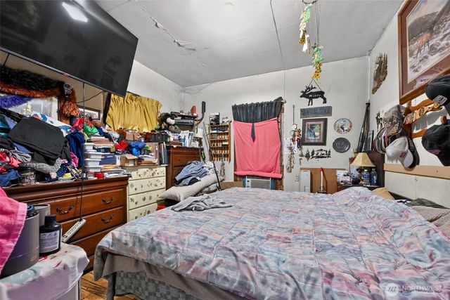 207 W Montana Avenue, Roslyn, WA 98941