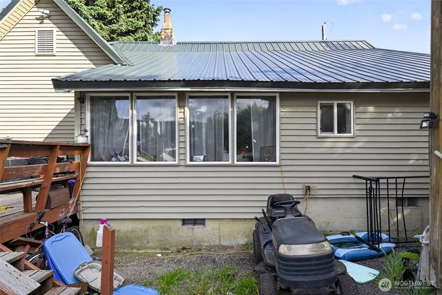 207 W Montana Avenue, Roslyn, WA 98941