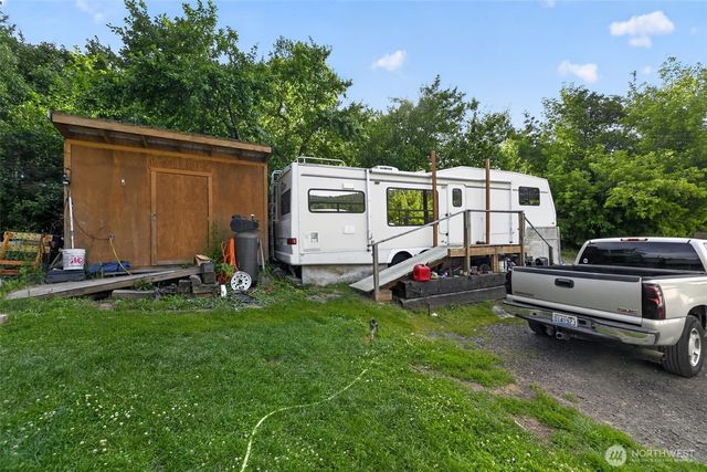 207 W Montana Avenue, Roslyn, WA 98941