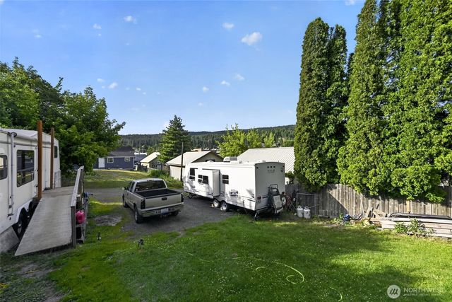 207 W Montana Avenue, Roslyn, WA 98941