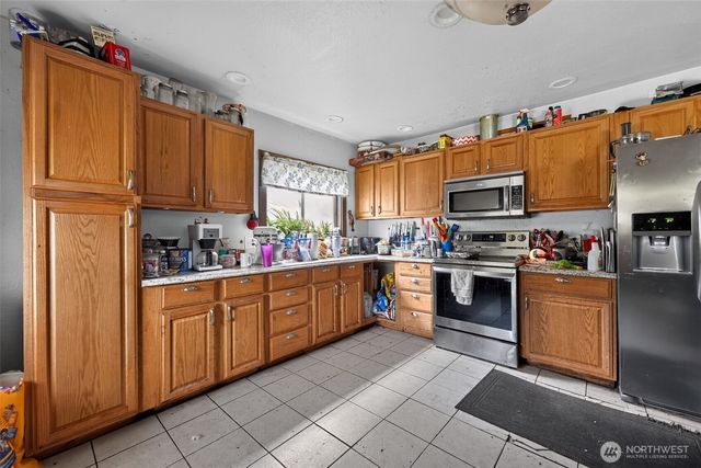 207 W Montana Avenue, Roslyn, WA 98941