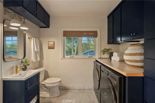 13308 Valley Vista Boulevard, Sherman Oaks, CA 91423