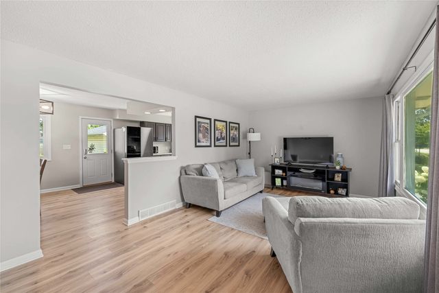 1506 NW 9th Street, Ankeny, IA 50023