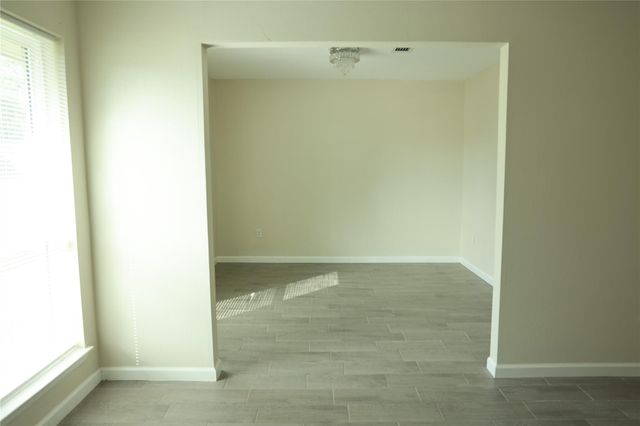 1038 Cottage Oak Lane, Houston, TX 77091