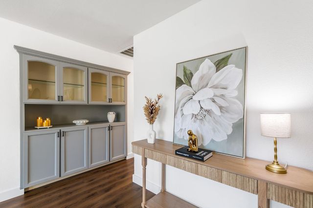 8733-8737 Oak Ave, Orangevale, CA 95662