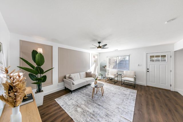 8733-8737 Oak Ave, Orangevale, CA 95662