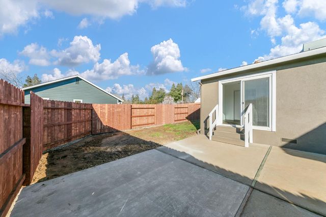 8733-8737 Oak Ave, Orangevale, CA 95662