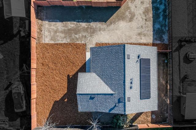 8733-8737 Oak Ave, Orangevale, CA 95662