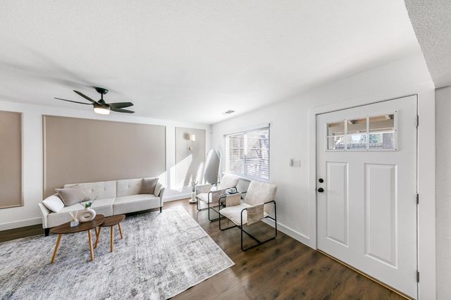 8733-8737 Oak Ave, Orangevale, CA 95662