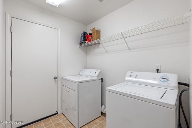 9490 Autumn Leaf Way, Reno, NV 89506