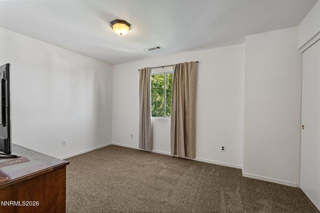 9490 Autumn Leaf Way, Reno, NV 89506