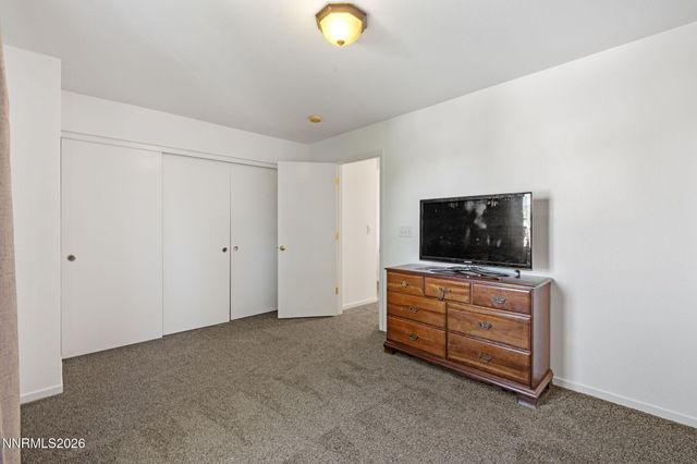 9490 Autumn Leaf Way, Reno, NV 89506