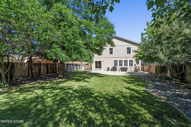 9490 Autumn Leaf Way, Reno, NV 89506