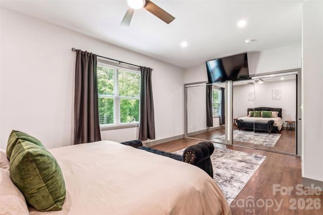 305 Robinson Avenue, Mount Holly, NC 28120