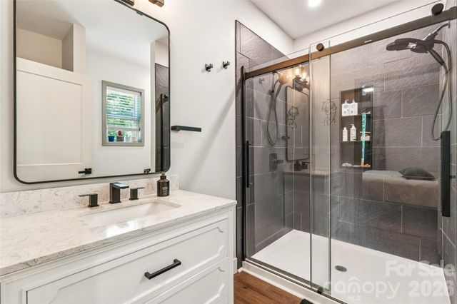 305 Robinson Avenue, Mount Holly, NC 28120