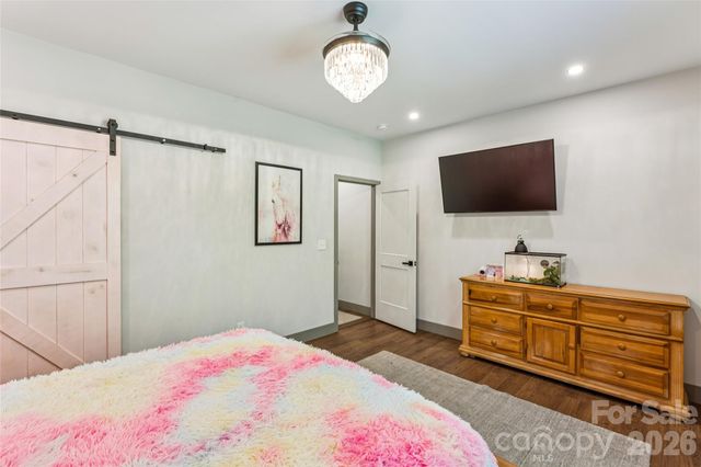 305 Robinson Avenue, Mount Holly, NC 28120