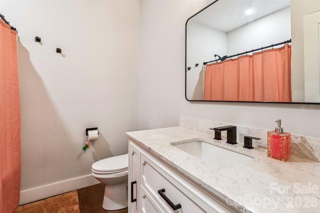 305 Robinson Avenue, Mount Holly, NC 28120