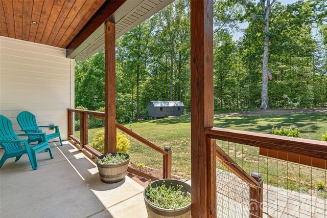 305 Robinson Avenue, Mount Holly, NC 28120