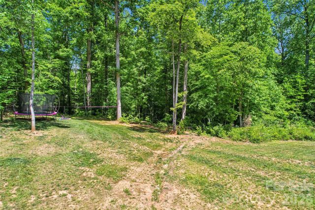 305 Robinson Avenue, Mount Holly, NC 28120