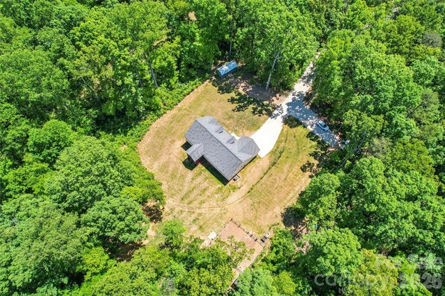 305 Robinson Avenue, Mount Holly, NC 28120