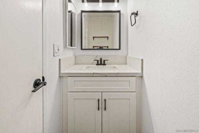 5107 La Cuenta, San Diego, CA 92124