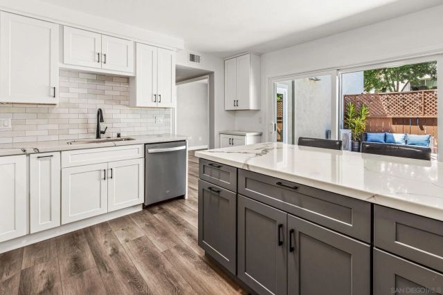5107 La Cuenta, San Diego, CA 92124