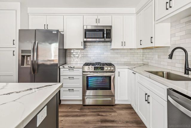 5107 La Cuenta, San Diego, CA 92124