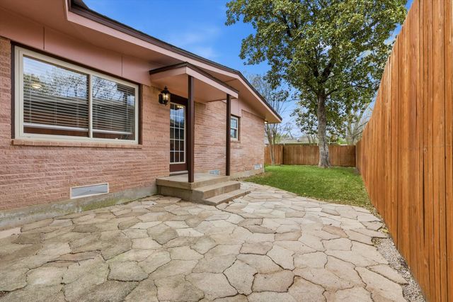 7329 Edgerton Drive, Dallas, TX 75231