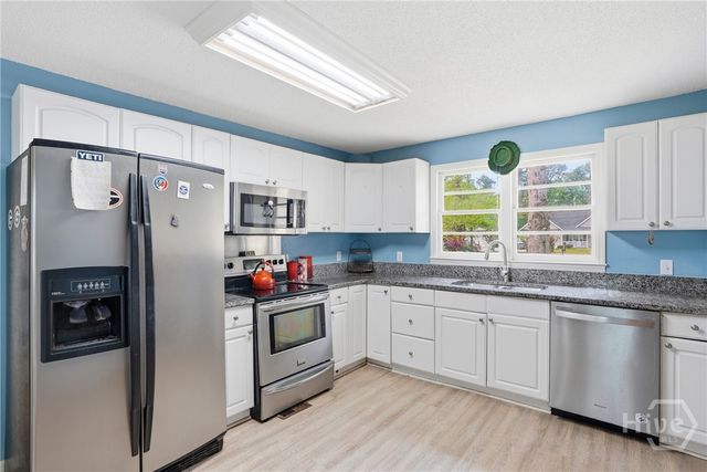 530 Talmadge Avenue, Garden City, GA 31408