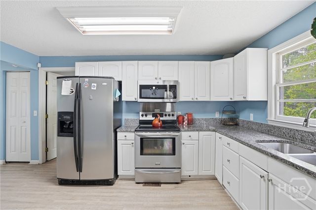 530 Talmadge Avenue, Garden City, GA 31408