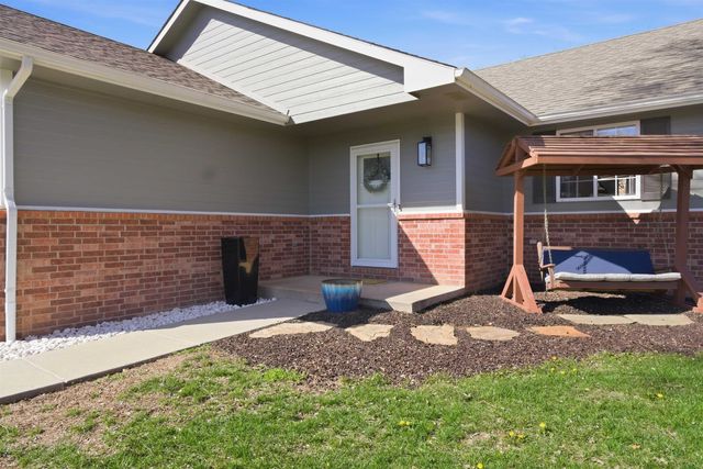 901 N Linden Ln, Derby, KS 67037