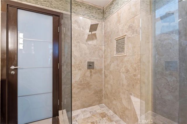 5836 Winnetka Avenue, Woodland Hills, CA 91367