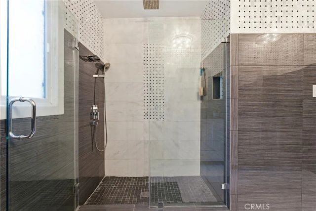 5836 Winnetka Avenue, Woodland Hills, CA 91367