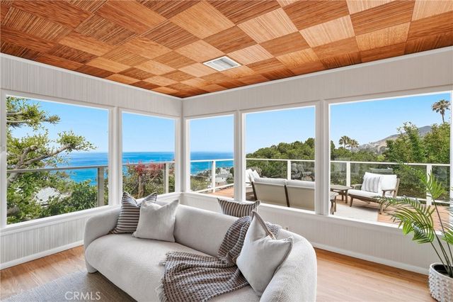 32021 & 32001 sunset Avenue, Laguna Beach, CA 92651