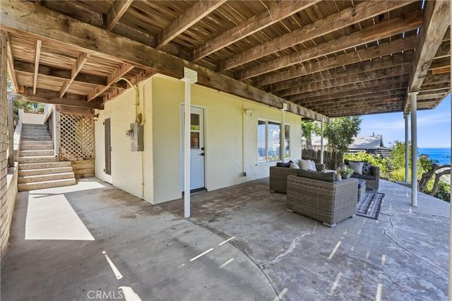 32021 & 32001 sunset Avenue, Laguna Beach, CA 92651