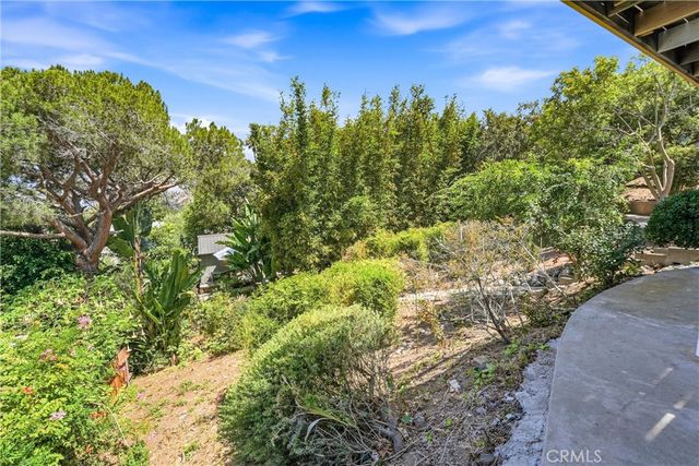 32021 & 32001 sunset Avenue, Laguna Beach, CA 92651